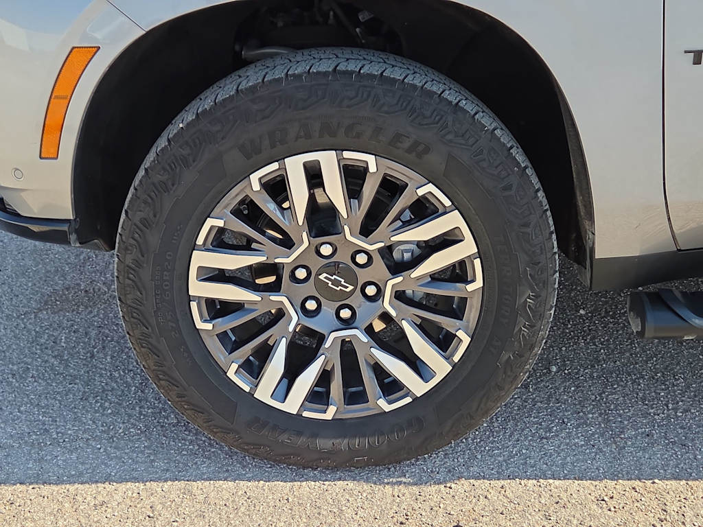 Thumbnail: 2026 Chevrolet Tahoe - 8