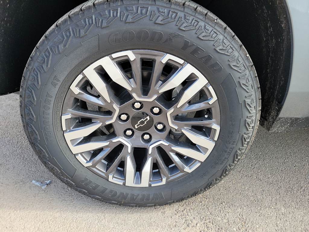 Thumbnail: 2026 Chevrolet Tahoe - 8