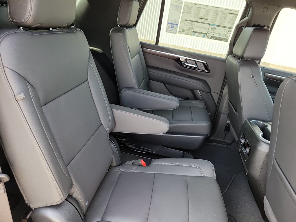 Thumbnail: 2026 Chevrolet Tahoe - 12