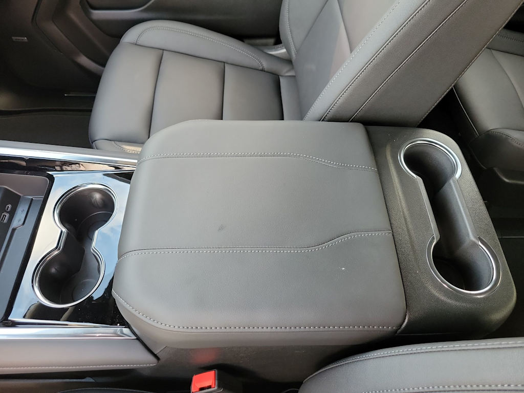 Thumbnail: 2026 Chevrolet Tahoe - 26