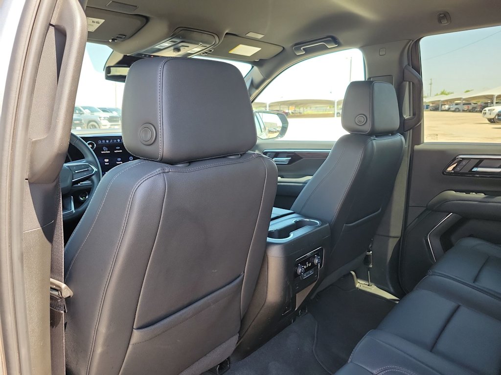 Thumbnail: 2025 Chevrolet Tahoe - 11