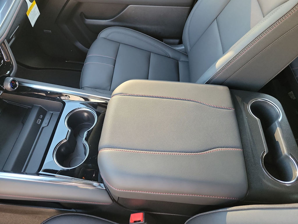 Thumbnail: 2026 Chevrolet Tahoe - 26