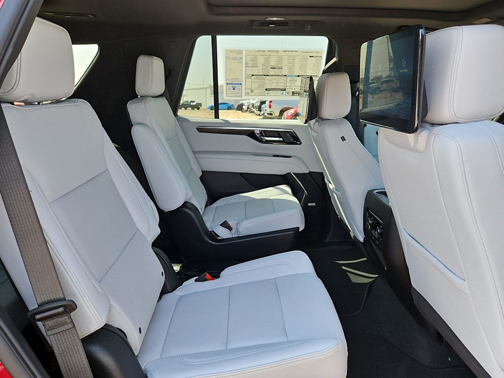 Thumbnail: 2026 Chevrolet Tahoe - 24