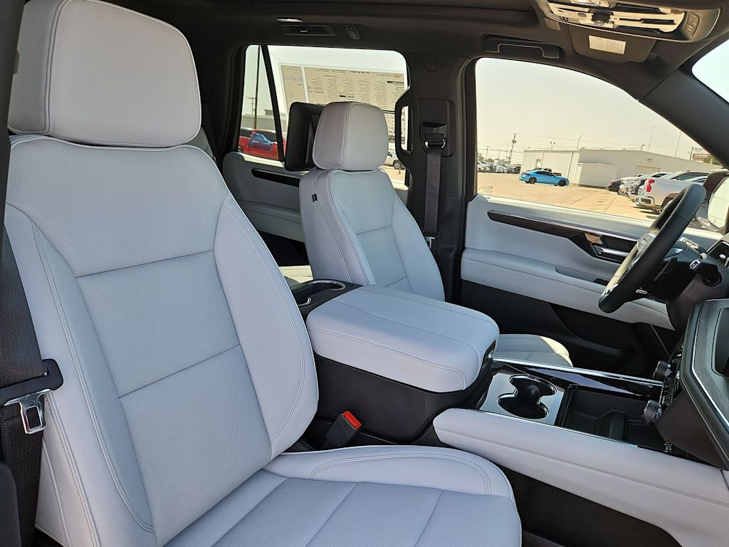 Thumbnail: 2026 Chevrolet Tahoe - 12