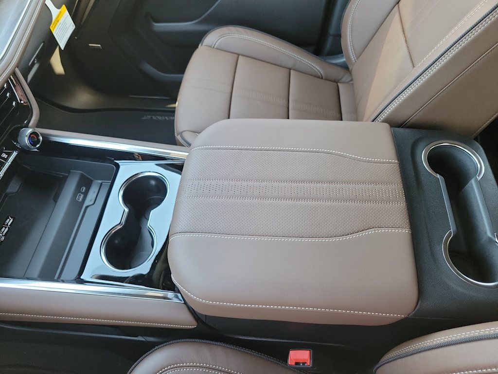 Thumbnail: 2026 Chevrolet Tahoe - 26