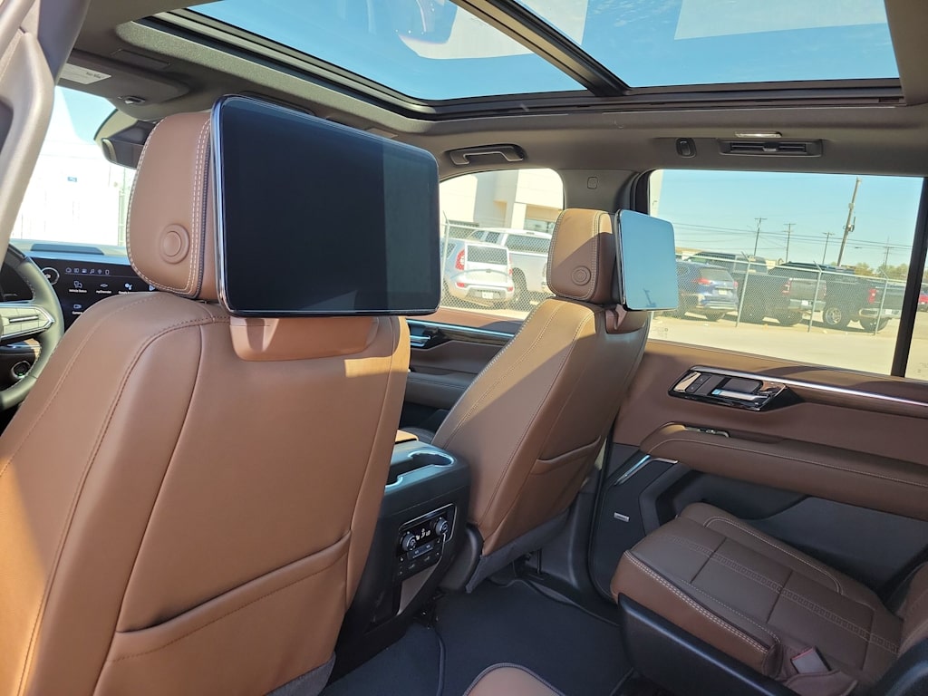 Thumbnail: 2026 Chevrolet Tahoe - 13