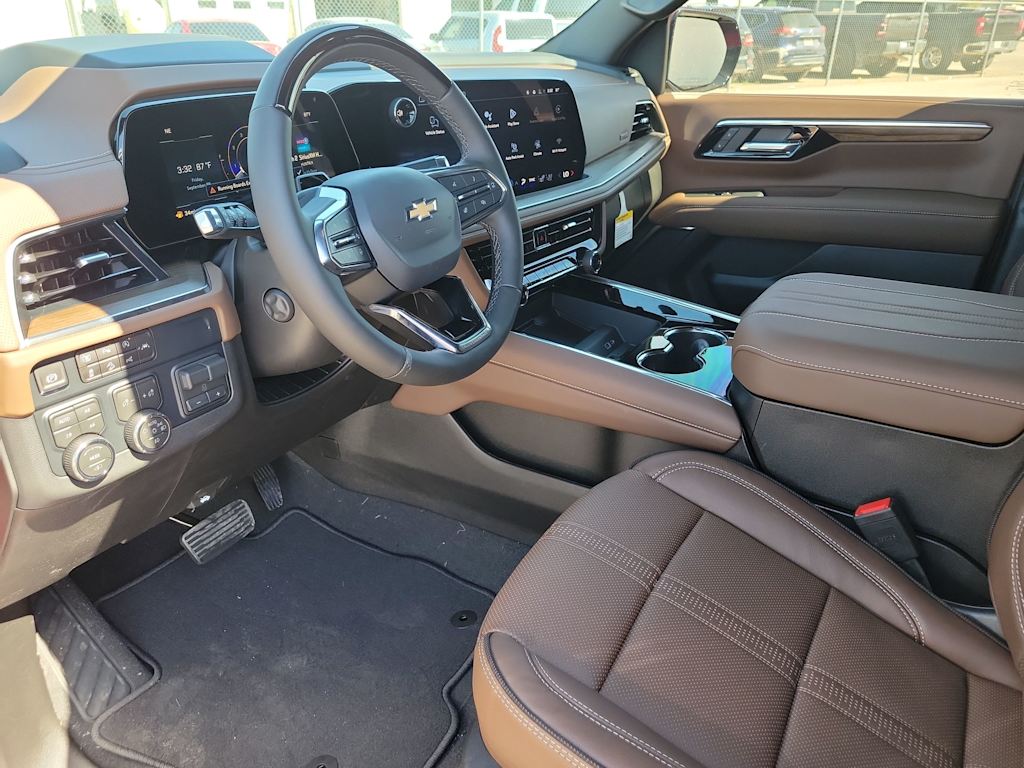 Thumbnail: 2026 Chevrolet Tahoe - 2