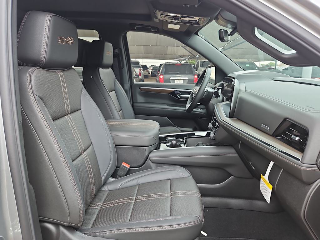 Thumbnail: 2026 Chevrolet Tahoe - 12