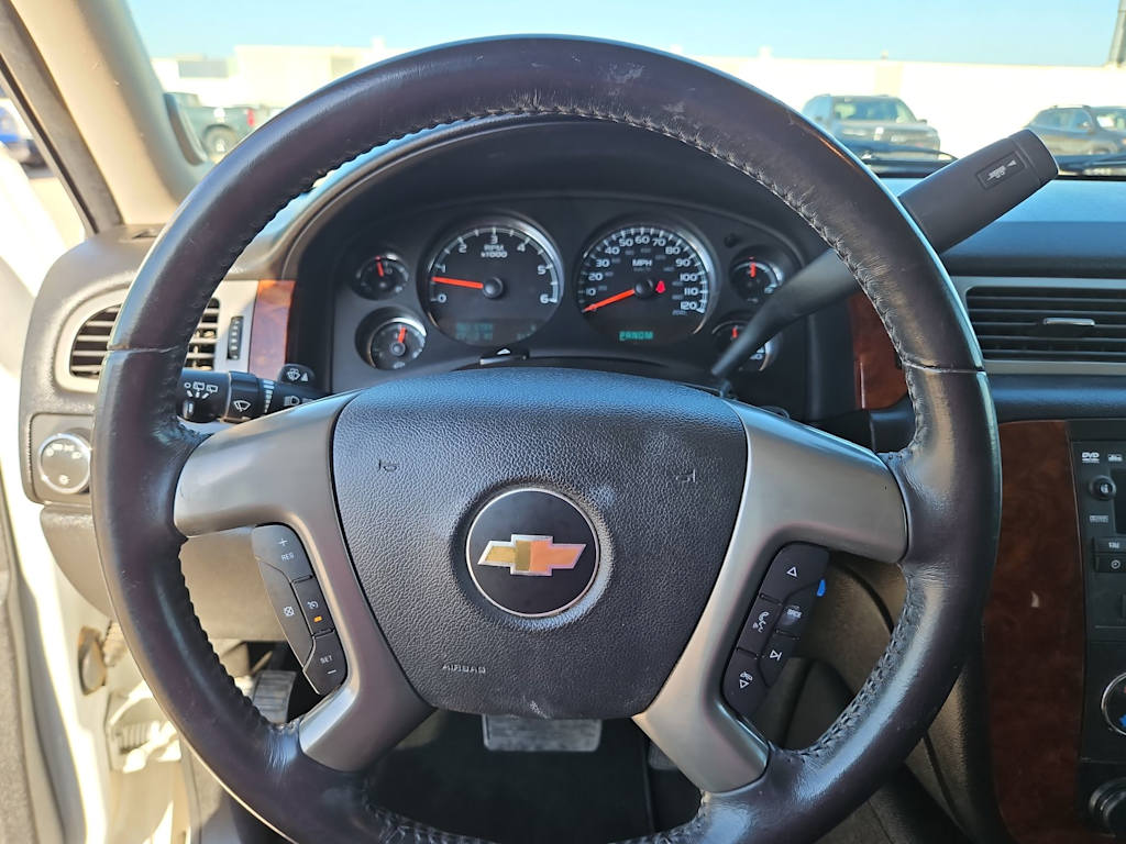 Thumbnail: 2013 Chevrolet Tahoe - 14