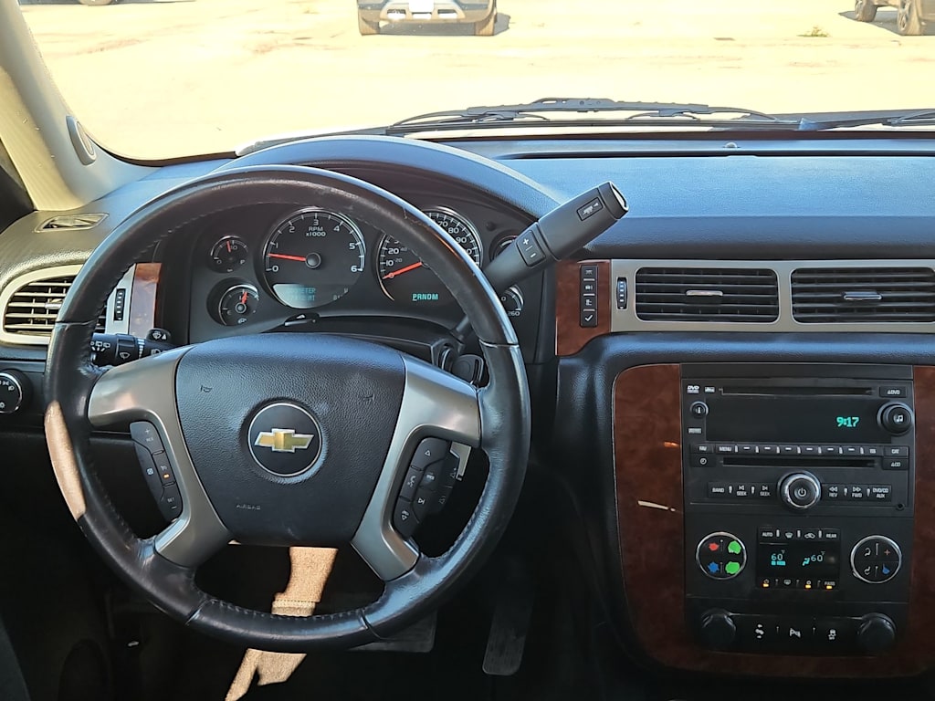 Thumbnail: 2013 Chevrolet Tahoe - 10