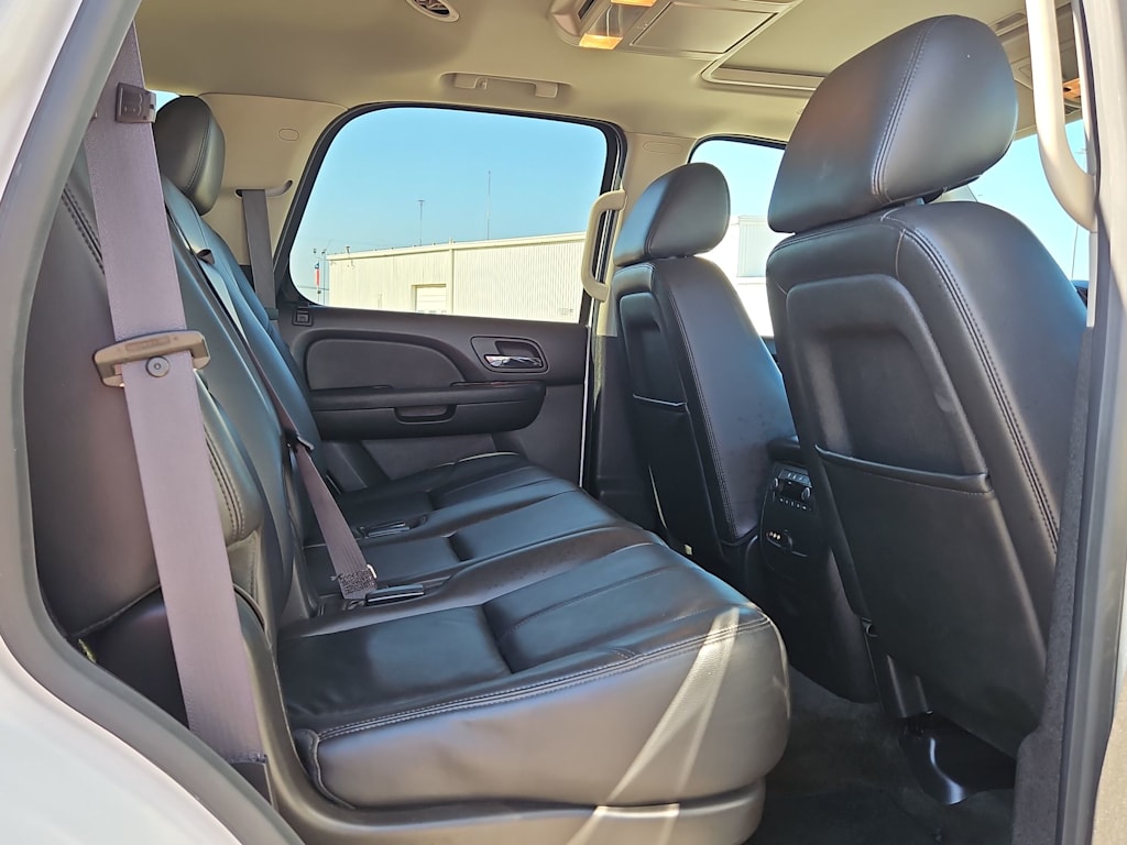 Thumbnail: 2013 Chevrolet Tahoe - 24
