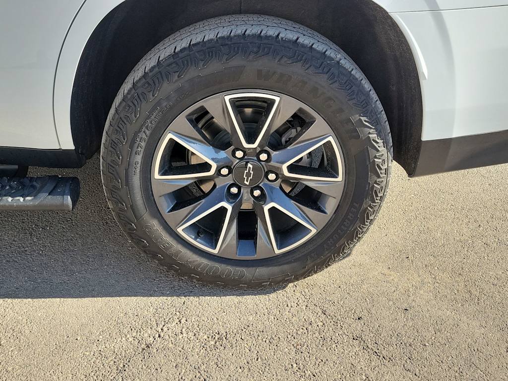 Thumbnail: 2024 Chevrolet Tahoe - 8