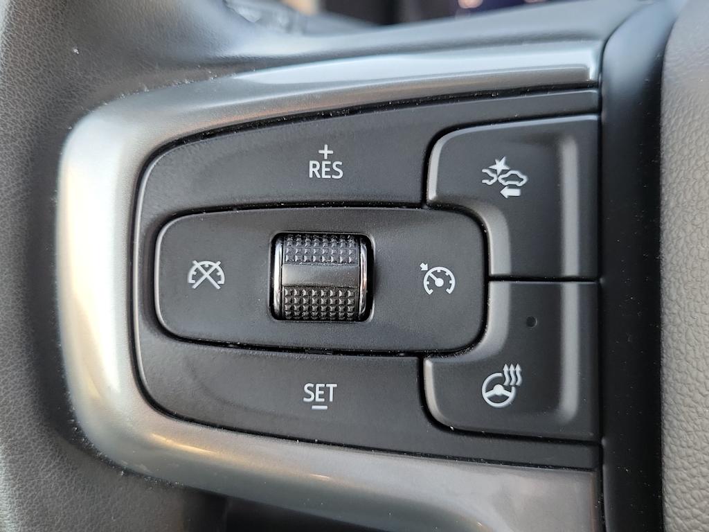 Thumbnail: 2024 Chevrolet Tahoe - 24