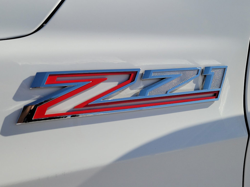 Thumbnail: 2024 Chevrolet Tahoe - 7