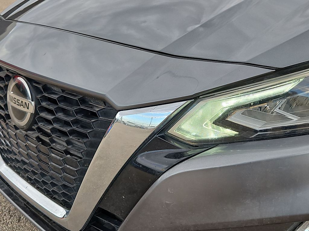 Thumbnail: 2020 Nissan Altima - 23