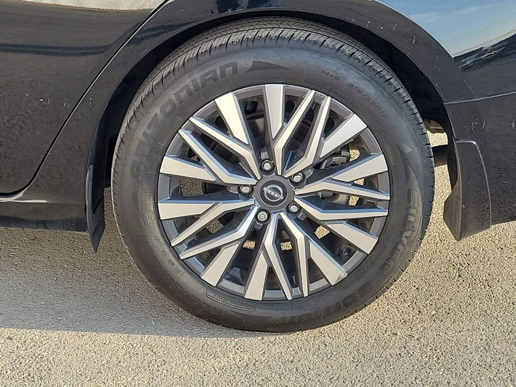 Thumbnail: 2023 Nissan Altima - 8