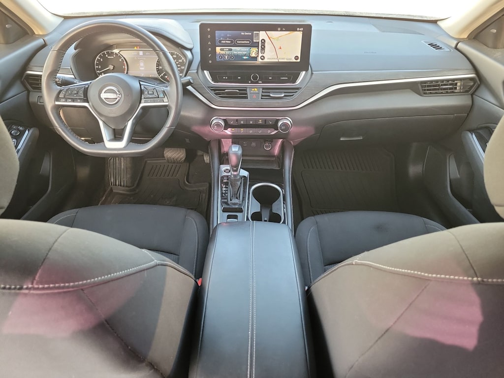 Thumbnail: 2023 Nissan Altima - 10