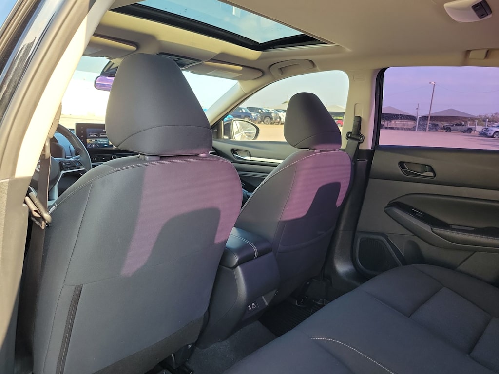 Thumbnail: 2023 Nissan Altima - 13