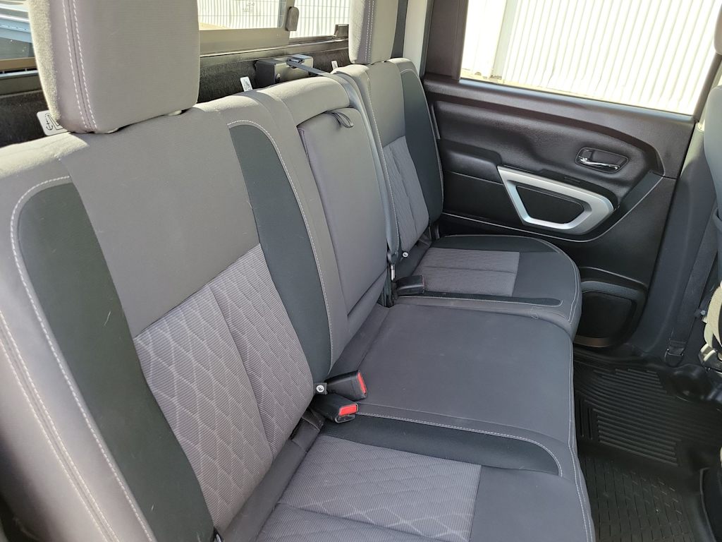 Thumbnail: 2024 Nissan Titan - 25