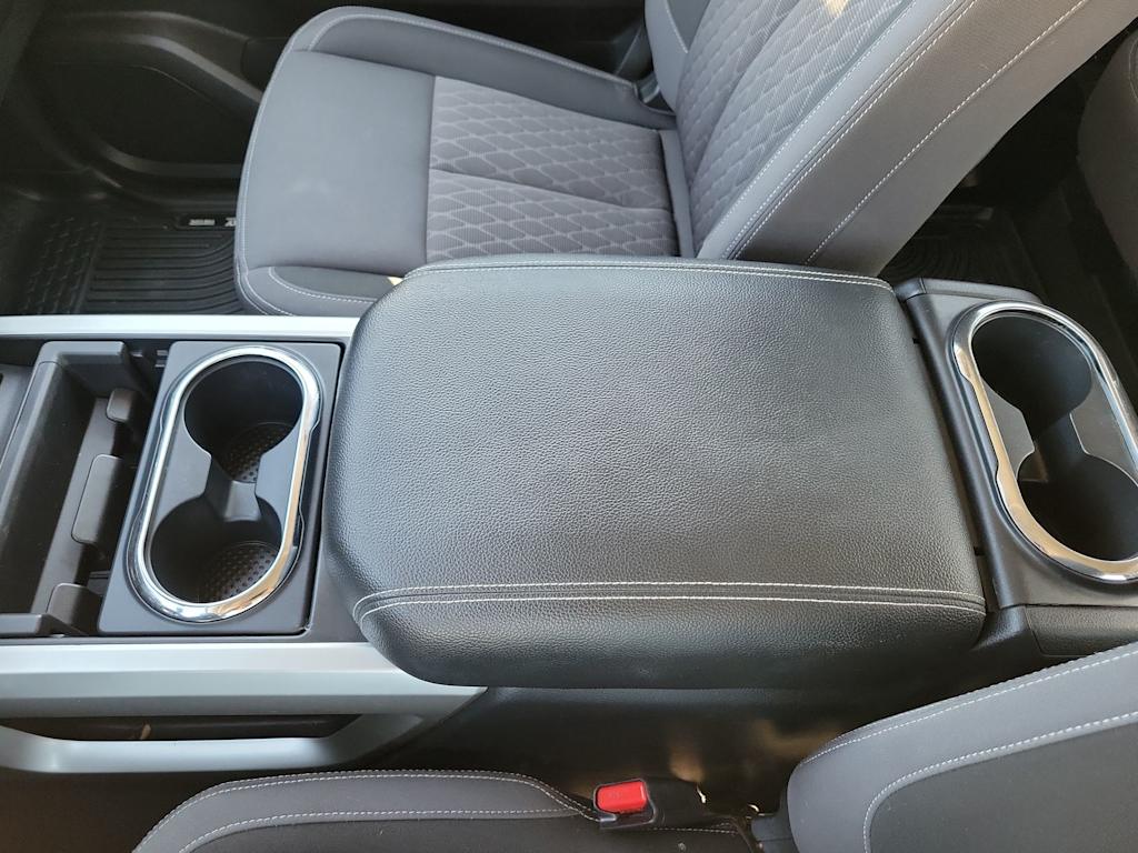 Thumbnail: 2024 Nissan Titan - 26