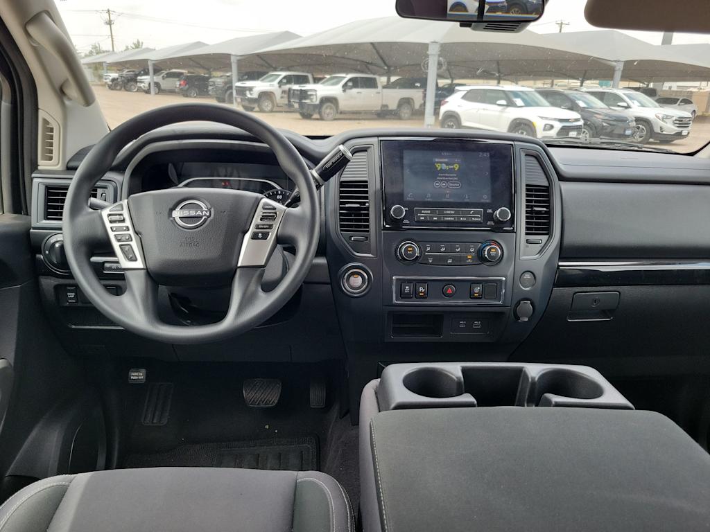 Thumbnail: 2023 Nissan Titan - 10