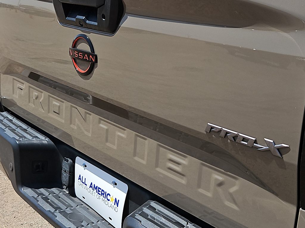 Thumbnail: 2022 Nissan Frontier - 25