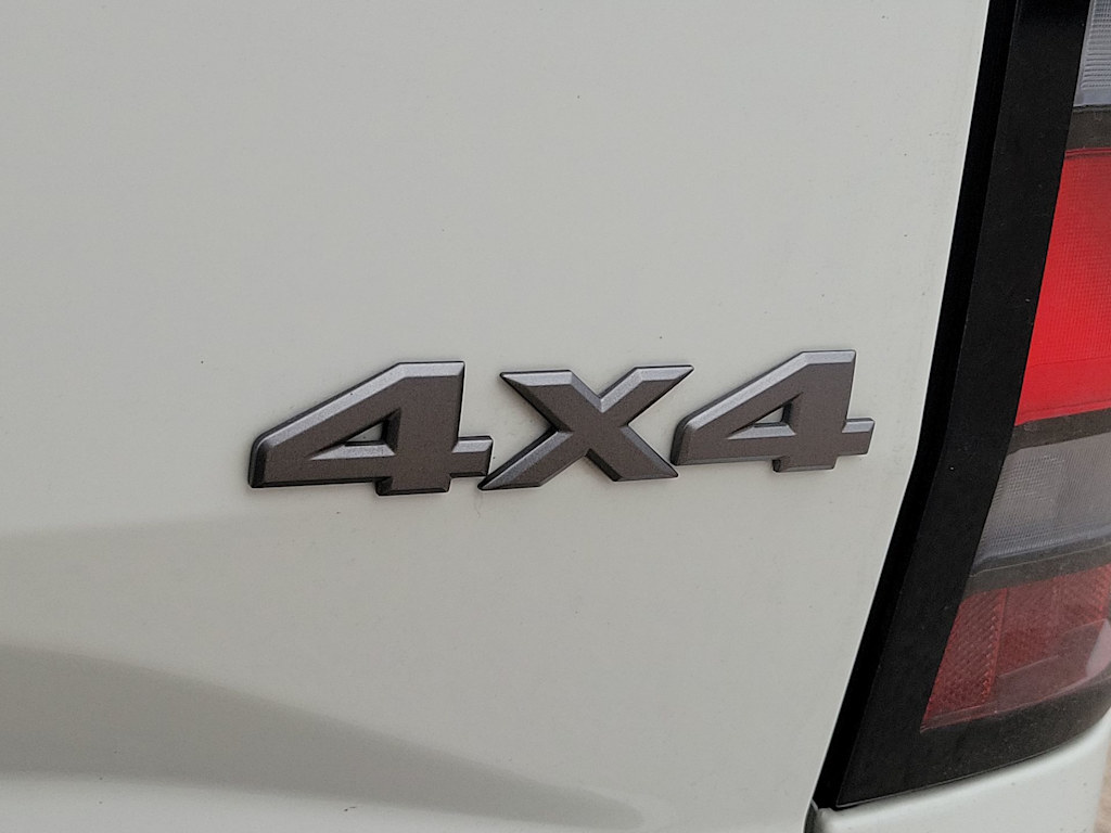Thumbnail: 2025 Nissan Frontier - 7
