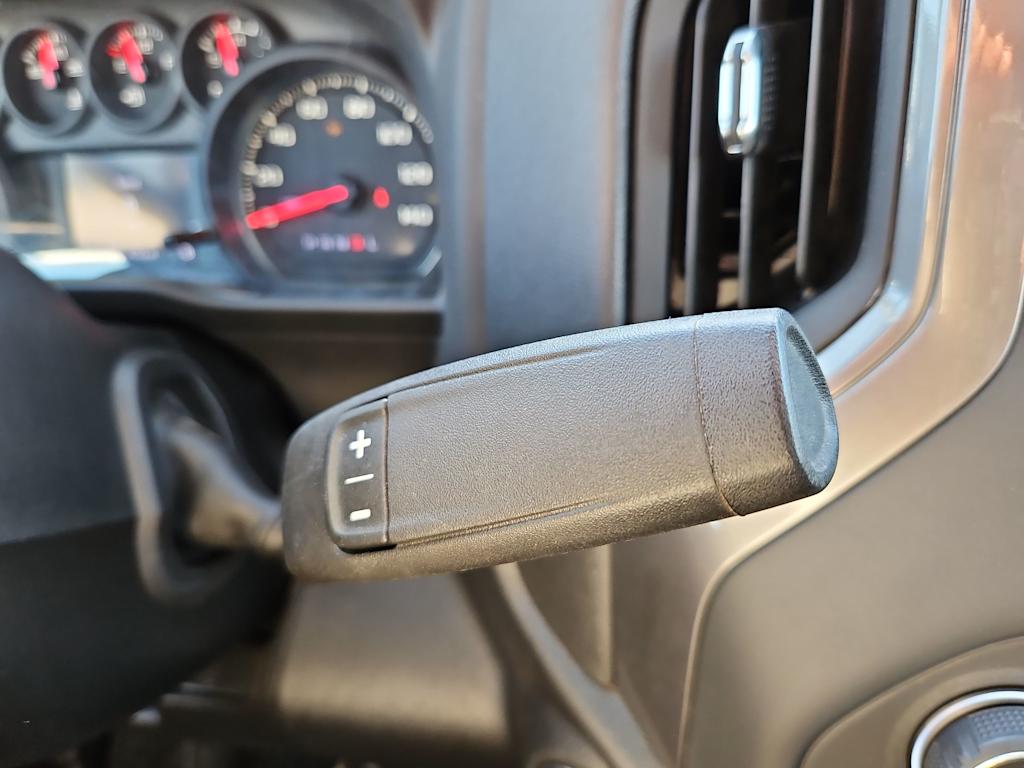 Thumbnail: 2025 Chevrolet Silverado 2500 - 24