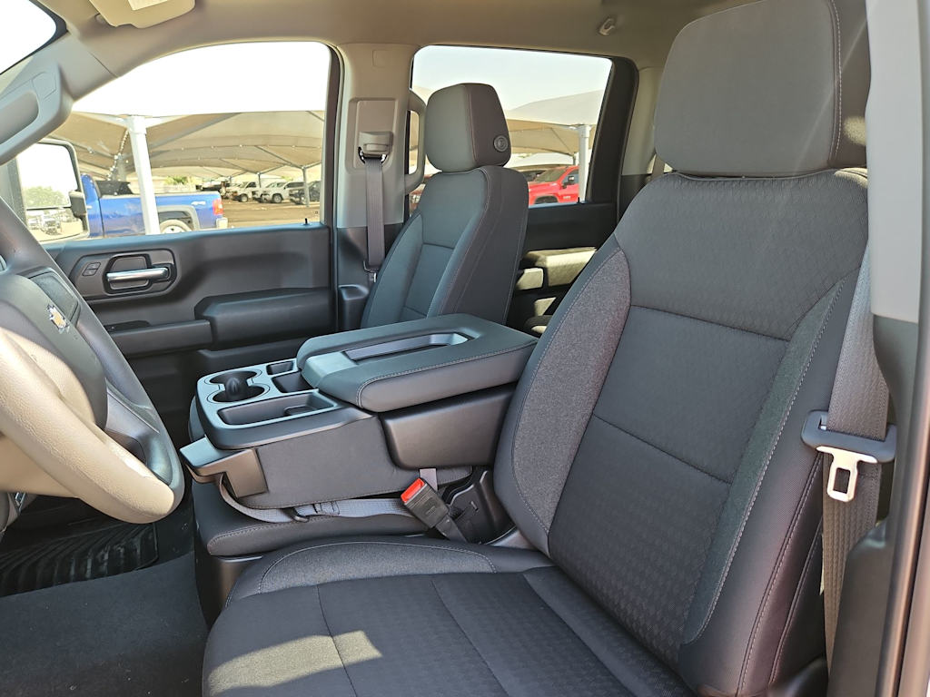 Thumbnail: 2026 Chevrolet Silverado 2500 - 10