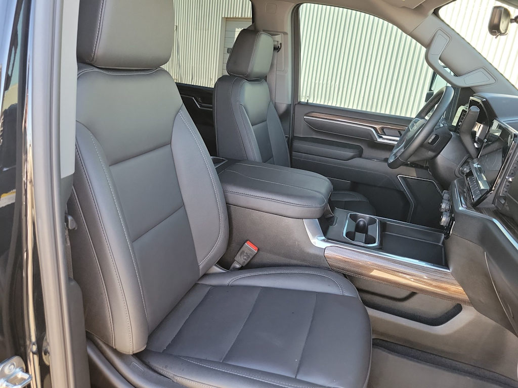 Thumbnail: 2025 Chevrolet Silverado 2500 - 12