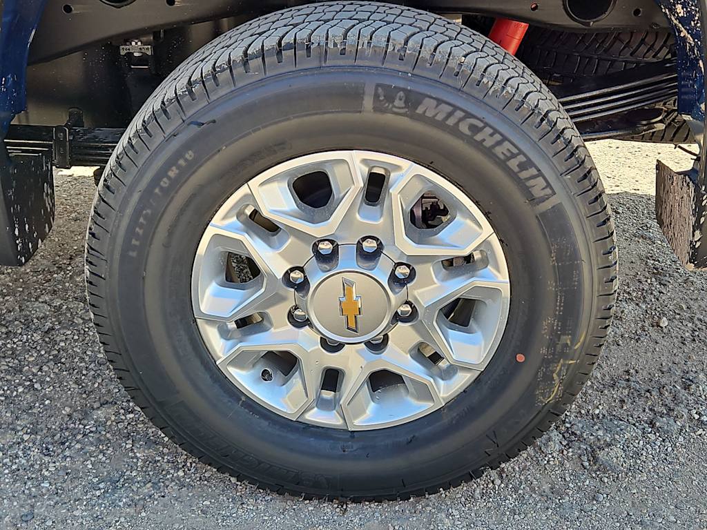 Thumbnail: 2026 Chevrolet Silverado 2500 - 8