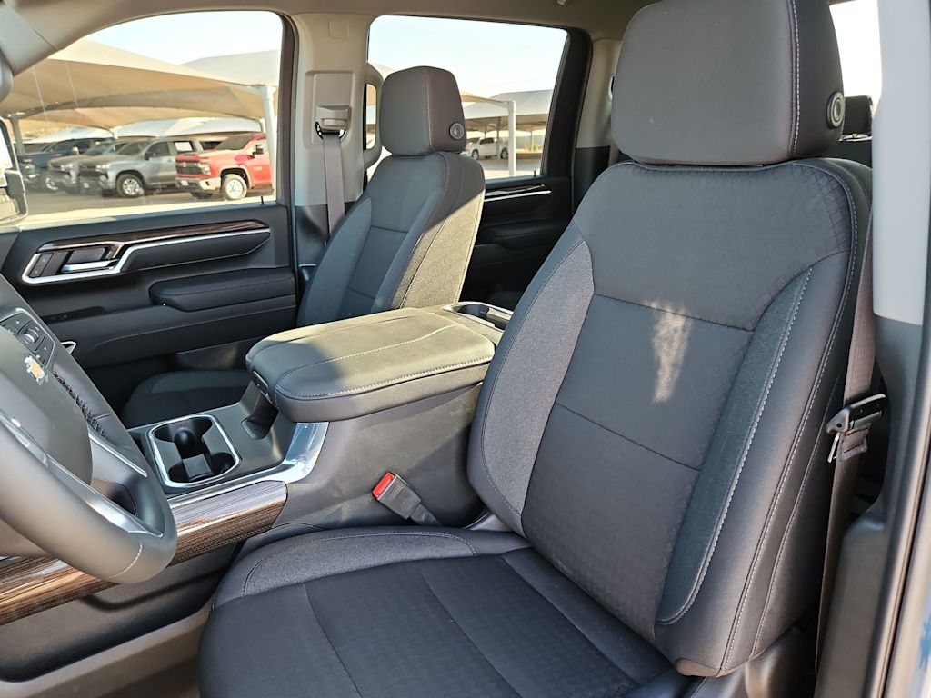 Thumbnail: 2026 Chevrolet Silverado 2500 - 11