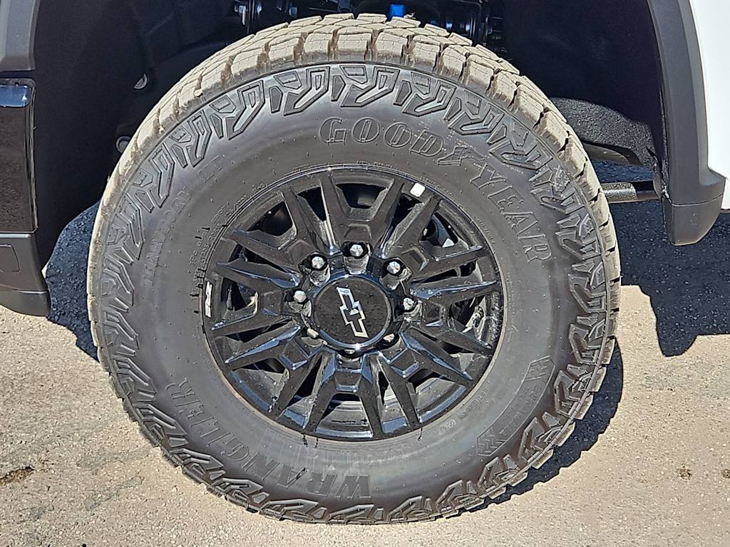 Thumbnail: 2026 Chevrolet Silverado 2500 - 8