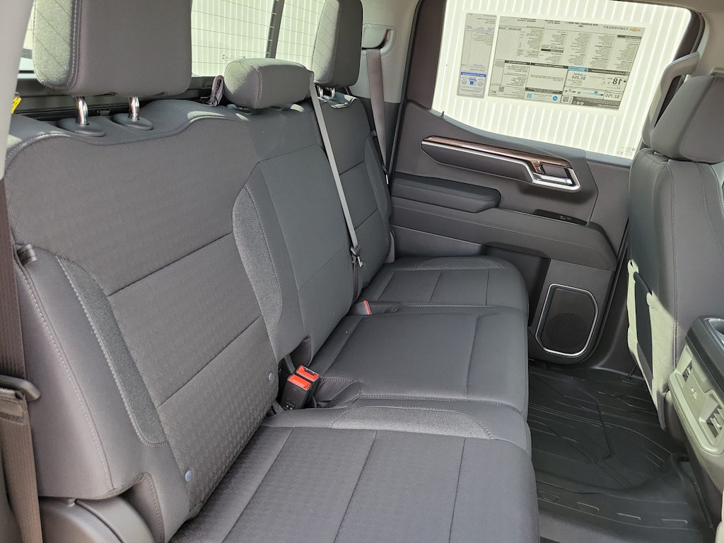 Thumbnail: 2026 Chevrolet Silverado 1500 - 26