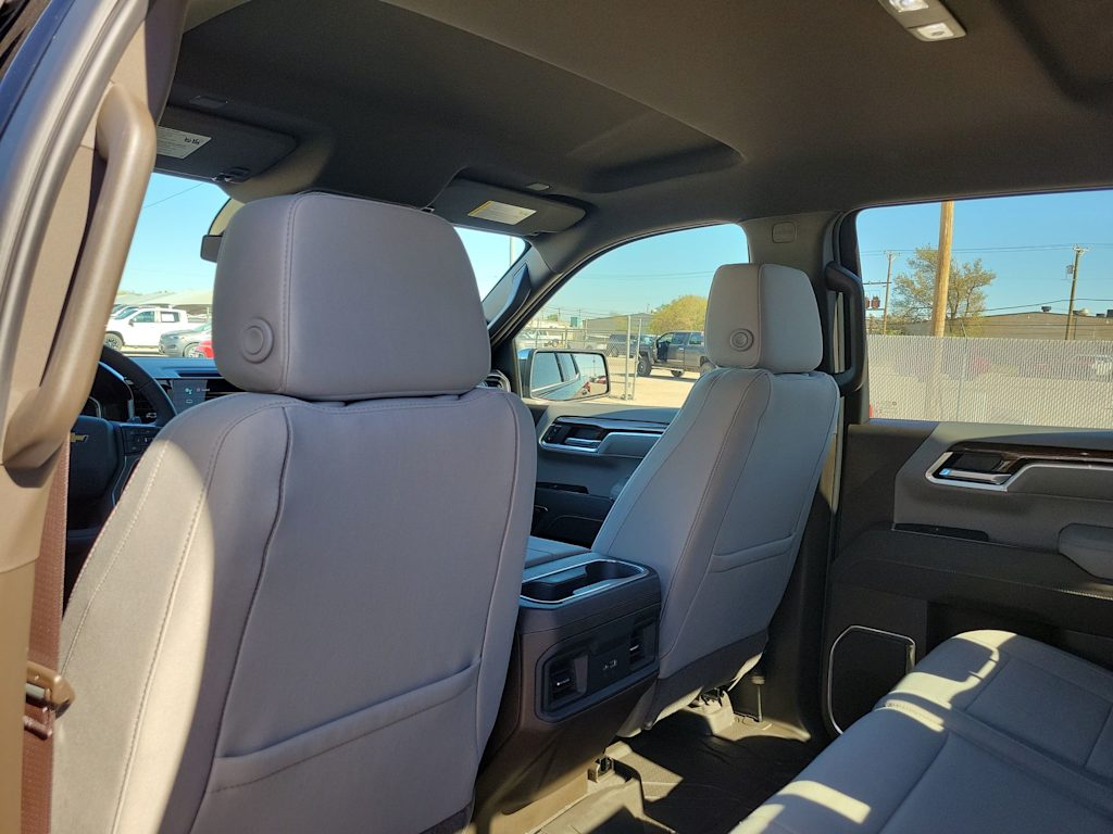 Thumbnail: 2026 Chevrolet Silverado 1500 - 12