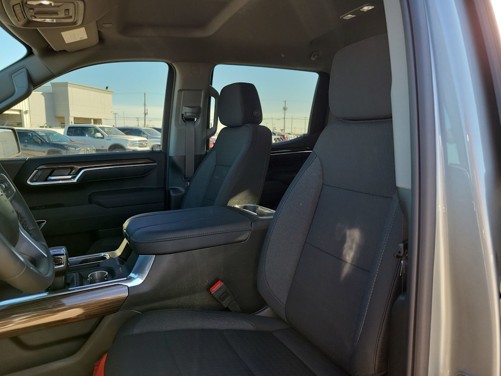 Thumbnail: 2025 Chevrolet Silverado 1500 - 11