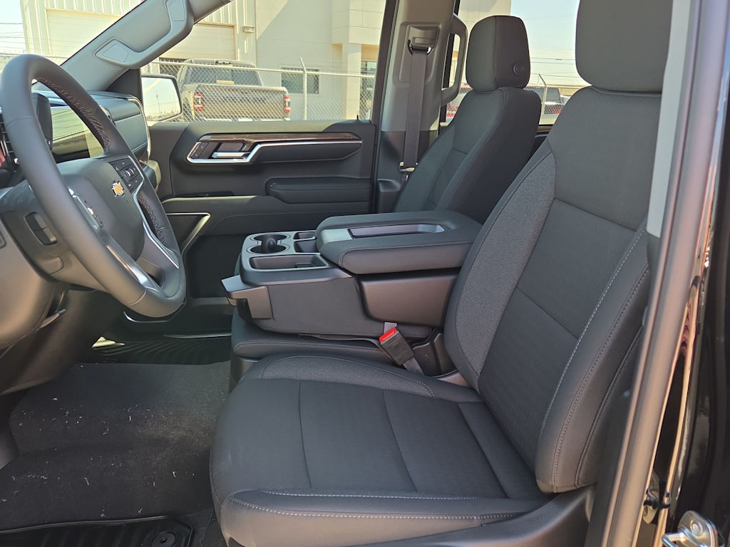 Thumbnail: 2026 Chevrolet Silverado 1500 - 11