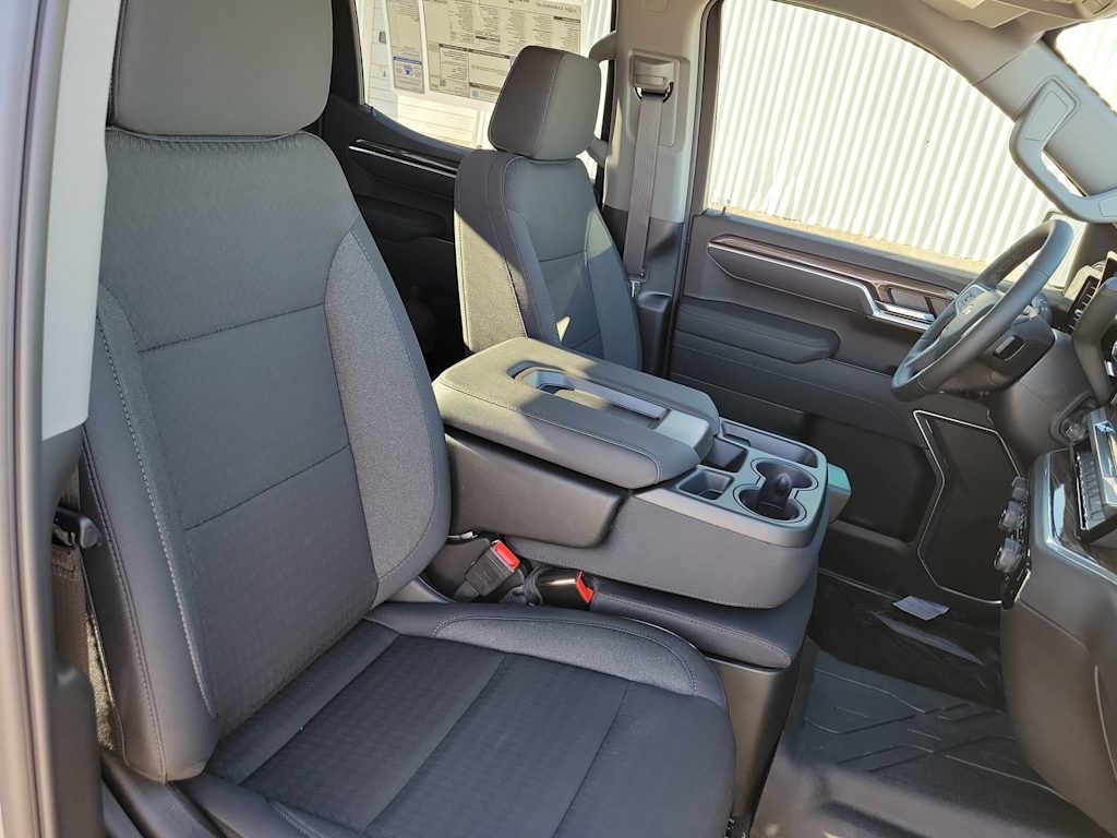 Thumbnail: 2026 Chevrolet Silverado 1500 - 12