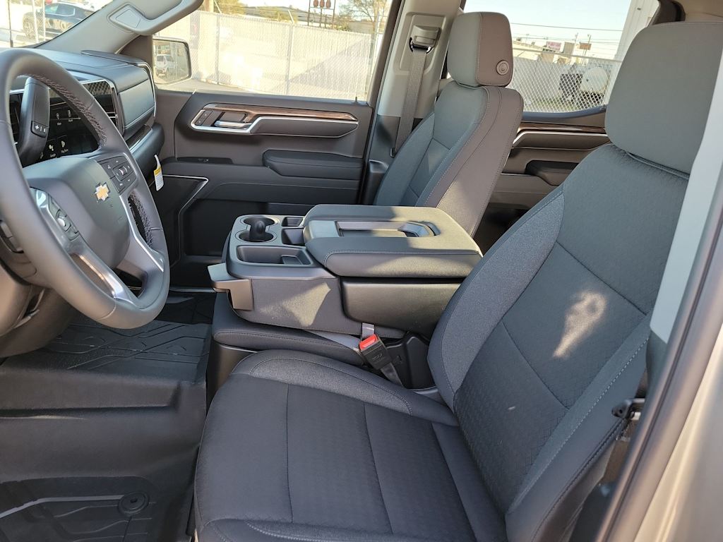 Thumbnail: 2026 Chevrolet Silverado 1500 - 11