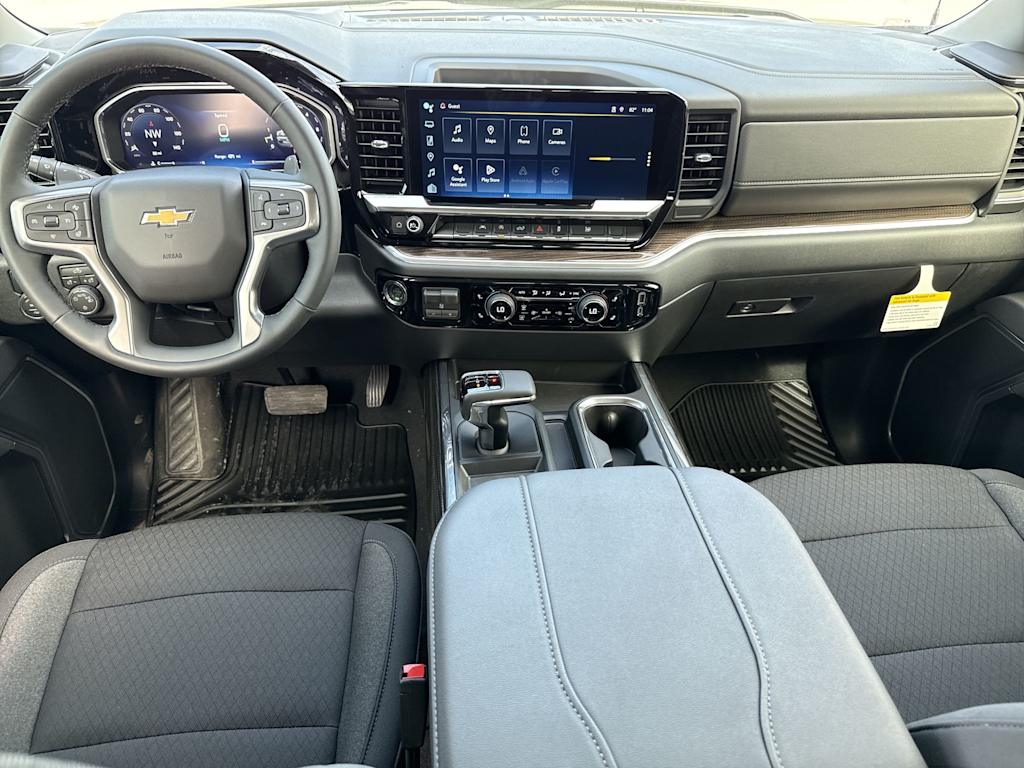Thumbnail: 2026 Chevrolet Silverado 1500 - 10
