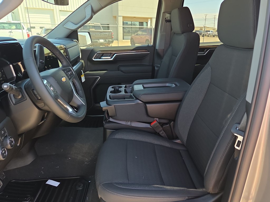 Thumbnail: 2026 Chevrolet Silverado 1500 - 11