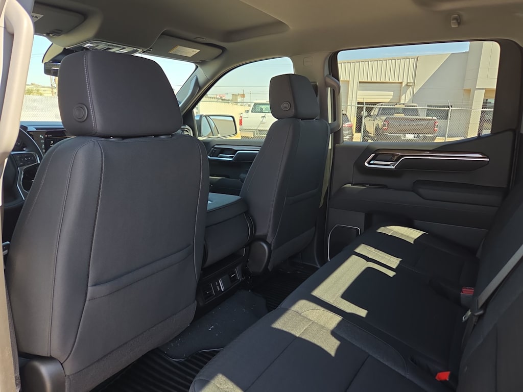 Thumbnail: 2026 Chevrolet Silverado 1500 - 12