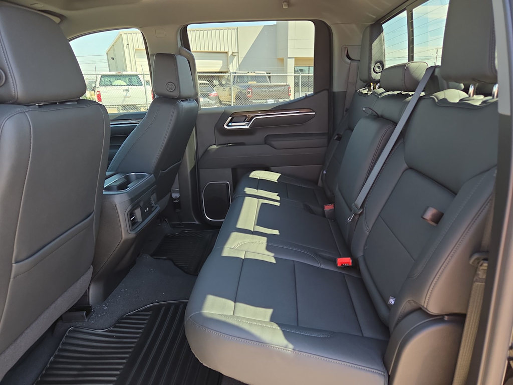 Thumbnail: 2026 Chevrolet Silverado 1500 - 25