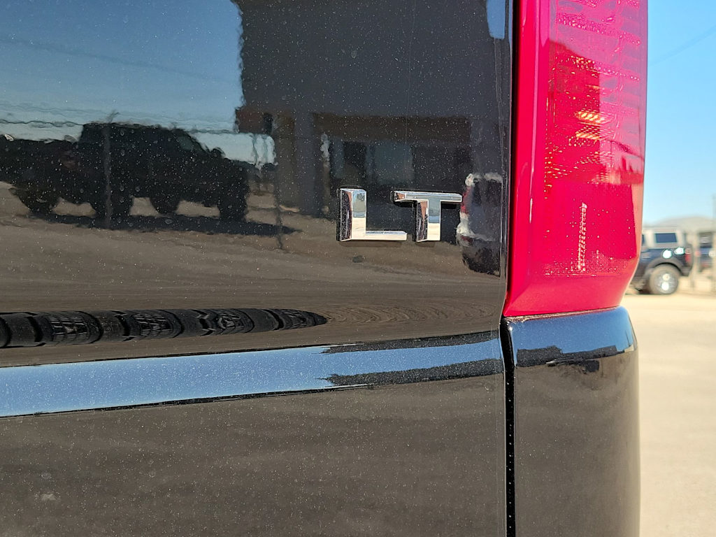 Thumbnail: 2026 Chevrolet Silverado 1500 - 25