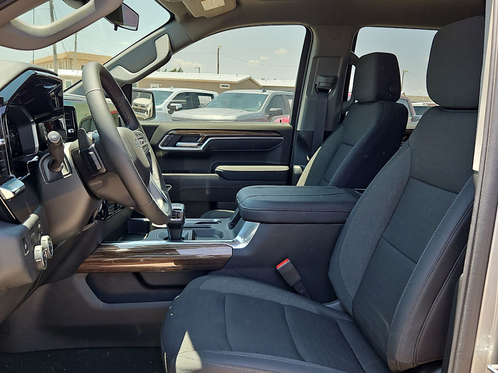 Thumbnail: 2026 Chevrolet Silverado 1500 - 11