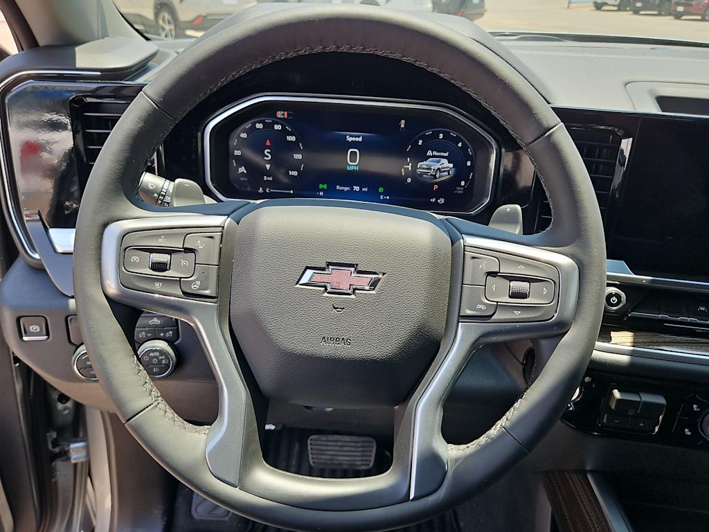 Thumbnail: 2026 Chevrolet Silverado 1500 - 14