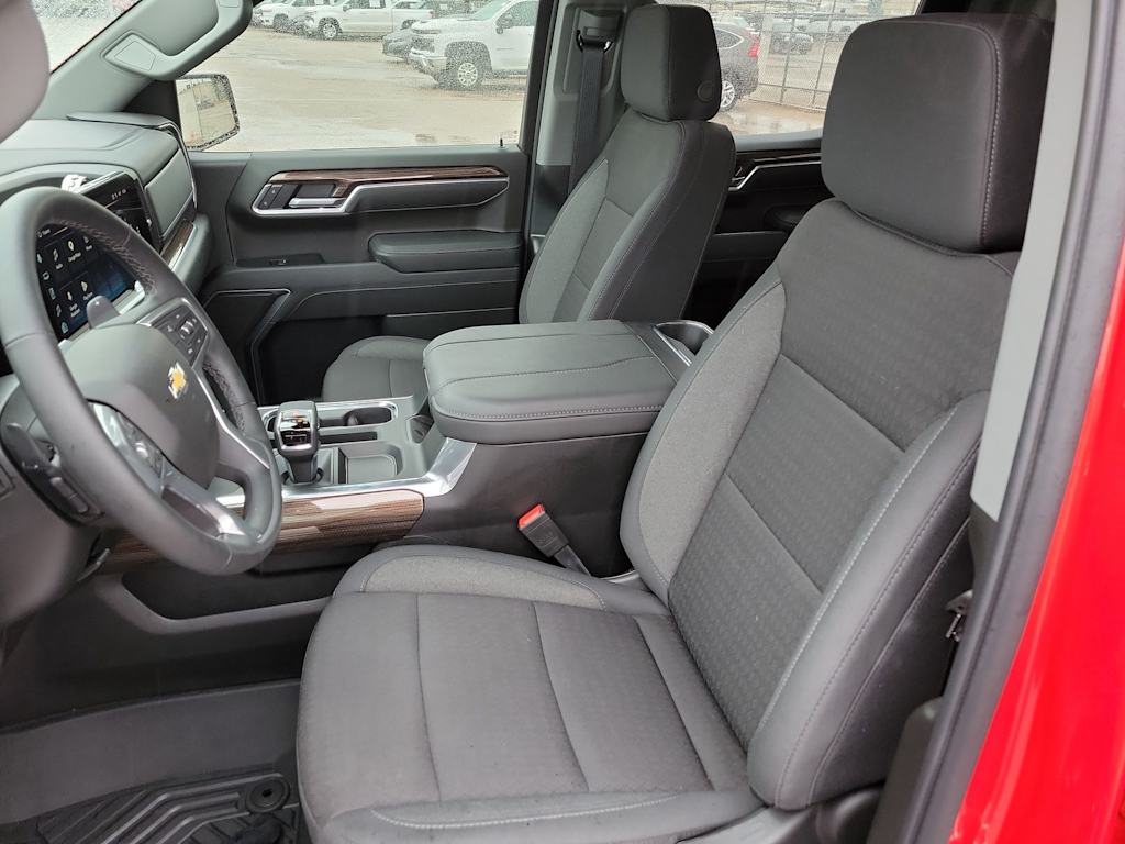 Thumbnail: 2026 Chevrolet Silverado 1500 - 10