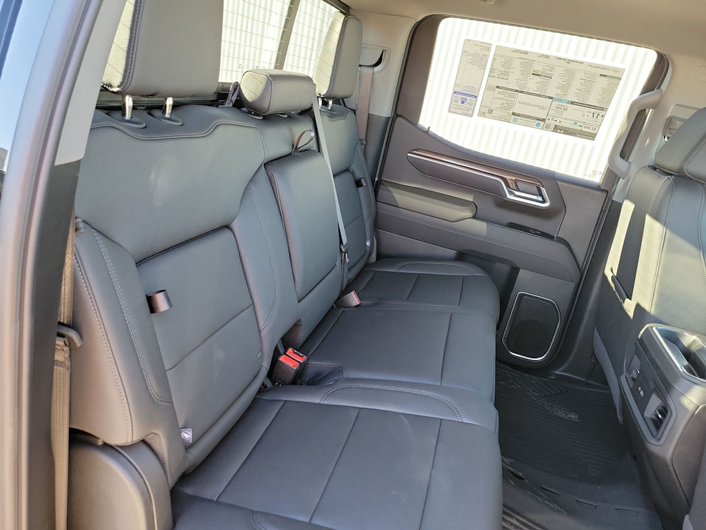 Thumbnail: 2026 Chevrolet Silverado 1500 - 25