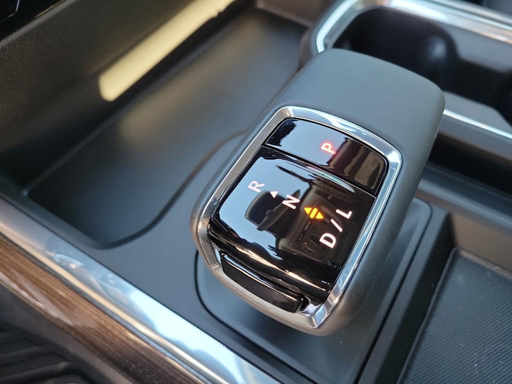 Thumbnail: 2026 Chevrolet Silverado 1500 - 26