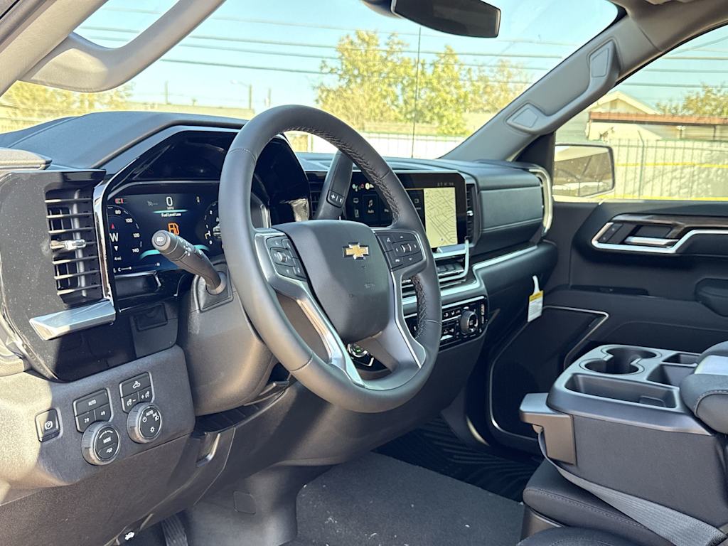 Thumbnail: 2026 Chevrolet Silverado 1500 - 2